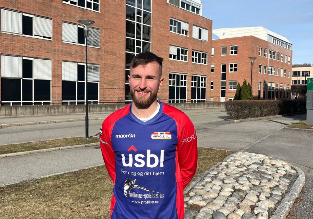 Mats i Årvolldrakt.jpg