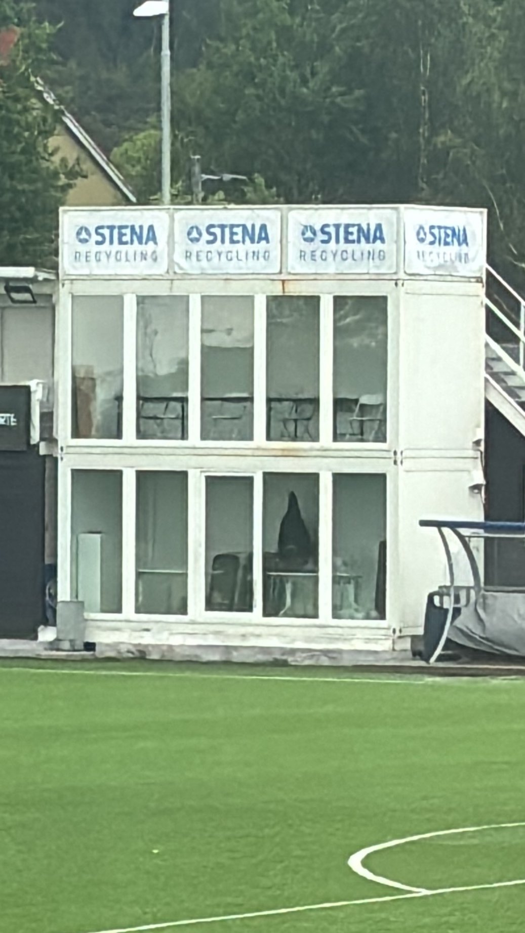 Stena Recycling pryder medietårnet i Grorud Idrettspark