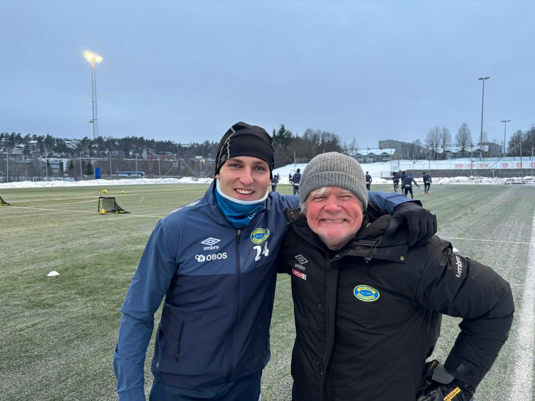 Roar og William på feltet